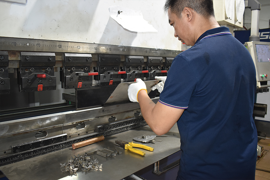 硬件、軟件系統研發、生產、銷售、服務